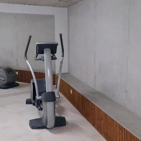 White Design דירה אבאירו