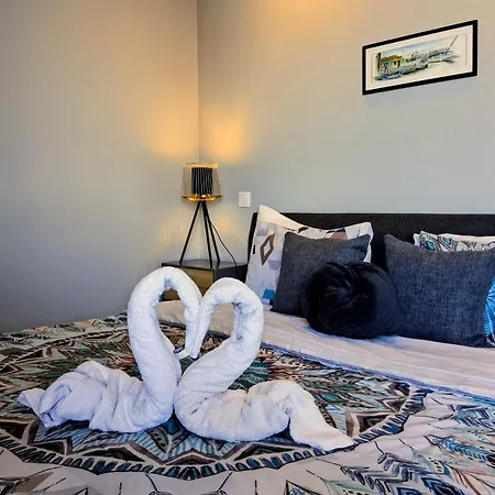 White Design Apartman