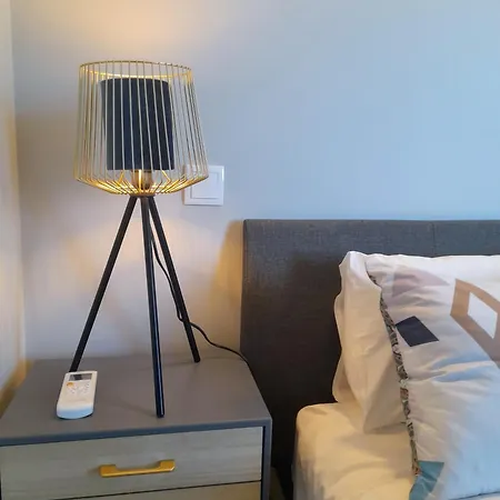 아파트 White Design 아베이루